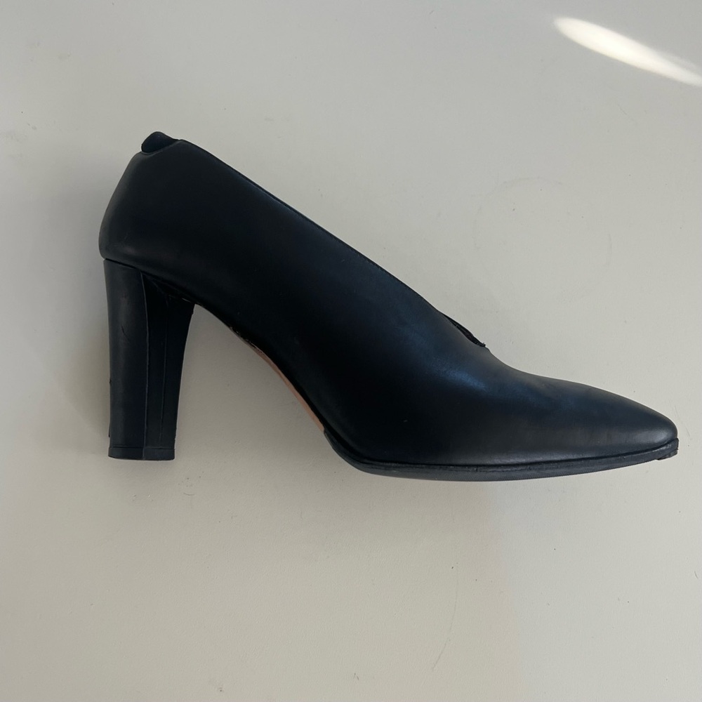 Acne Studios Black Leather Heels - Picture 5 of 8